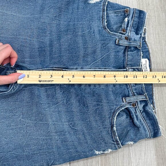Abercrombie & Fitch The ‘90s Straight Ultra High Rise Jeans in Medium Distressed - Picture 12 of 16
